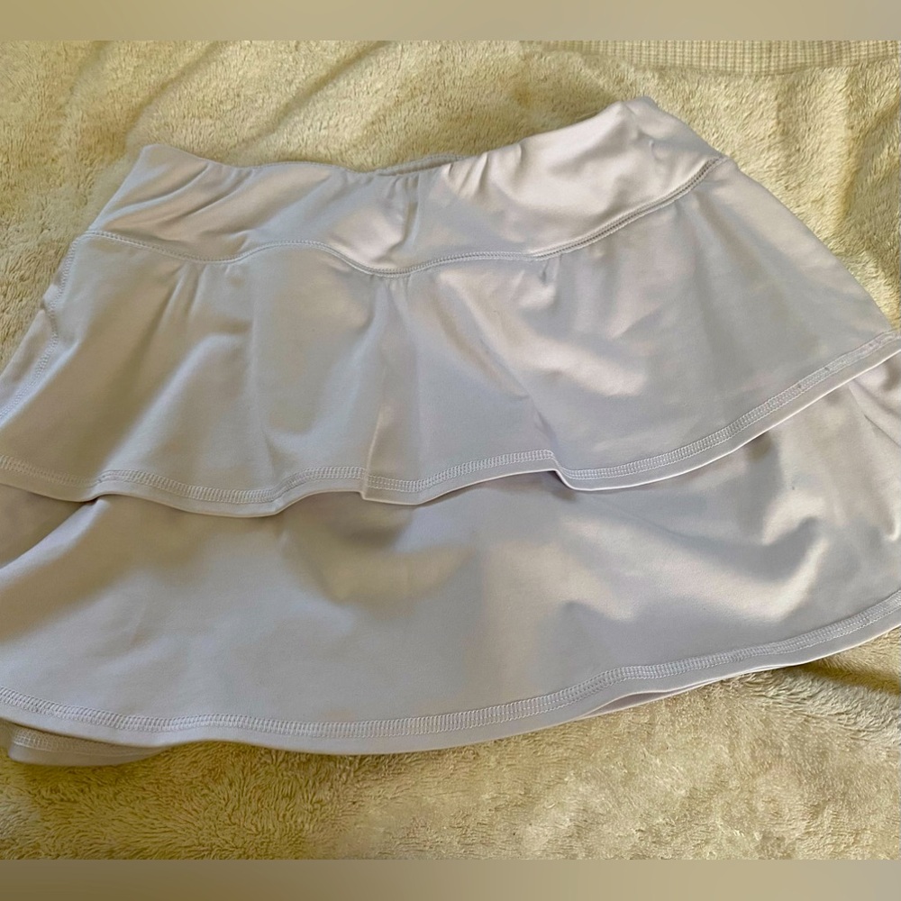 Tek Gear women’s white Tennis Skirt. Like NEW!